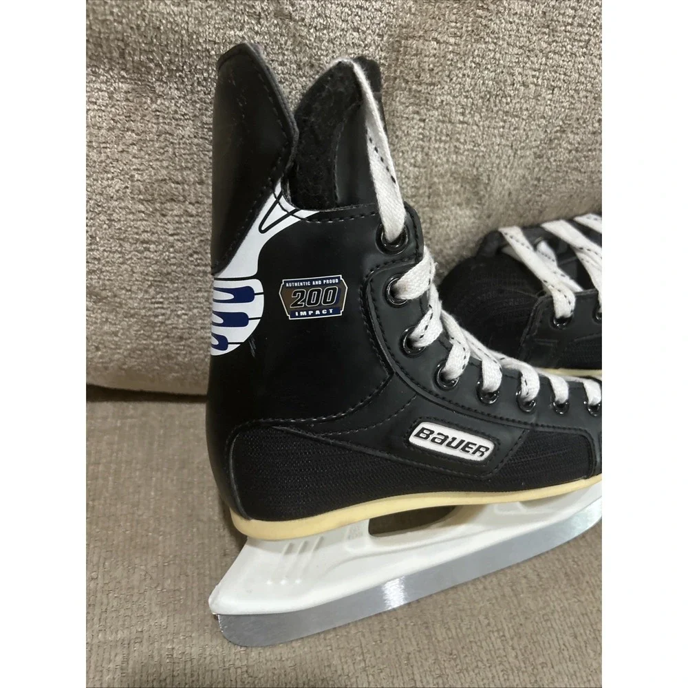 Bauer Impact‎ 200 Youth 7 1/2 To 8 Ice Hockey Skates. 1x Use